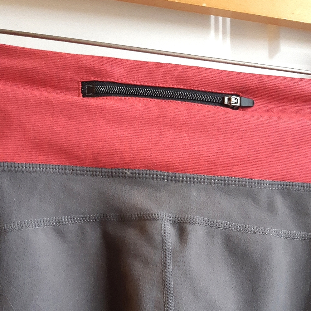 Fabletics Capris - Picture 9 of 10